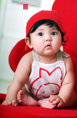 12 Cute Baby Wallpapers HD