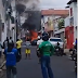 Video: carro pega fogo no centro de Caxias