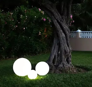 noleggio palla luminosa giardino a batteria