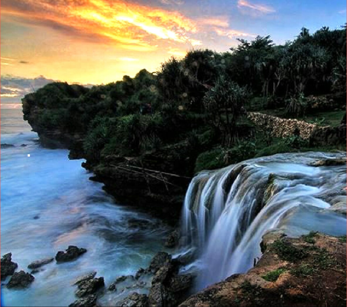 Air Terjun Jurang Pulosari Destinasi Wisata Bagian Barat Bantul - Jogjacar.Com