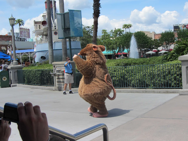 Emile Ratatouille Character Disney's Hollywood Studios