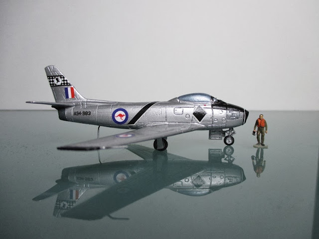 1/144 North American F-86 Sabre Australia diecast metal aircraft miniature