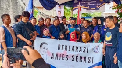 Tukang Cukur Dukung Anies Jadi Presiden, Nasdem Purwakarta Makin Pede Raih Kemenangan