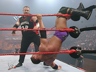 WWE Unforgiven 2003 - D'Von Dudley gains the advantage in Dudley Boyz match with La Resistance