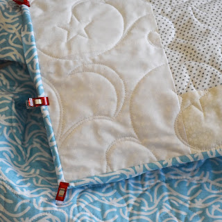 #QuiltBee: Moda Love baby quilt