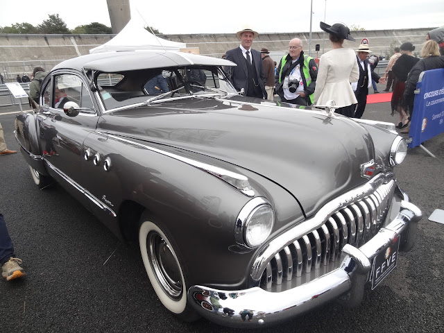 2024.10.12-085 Buick Roadmaster Sedanet 1947 (concours n°6)