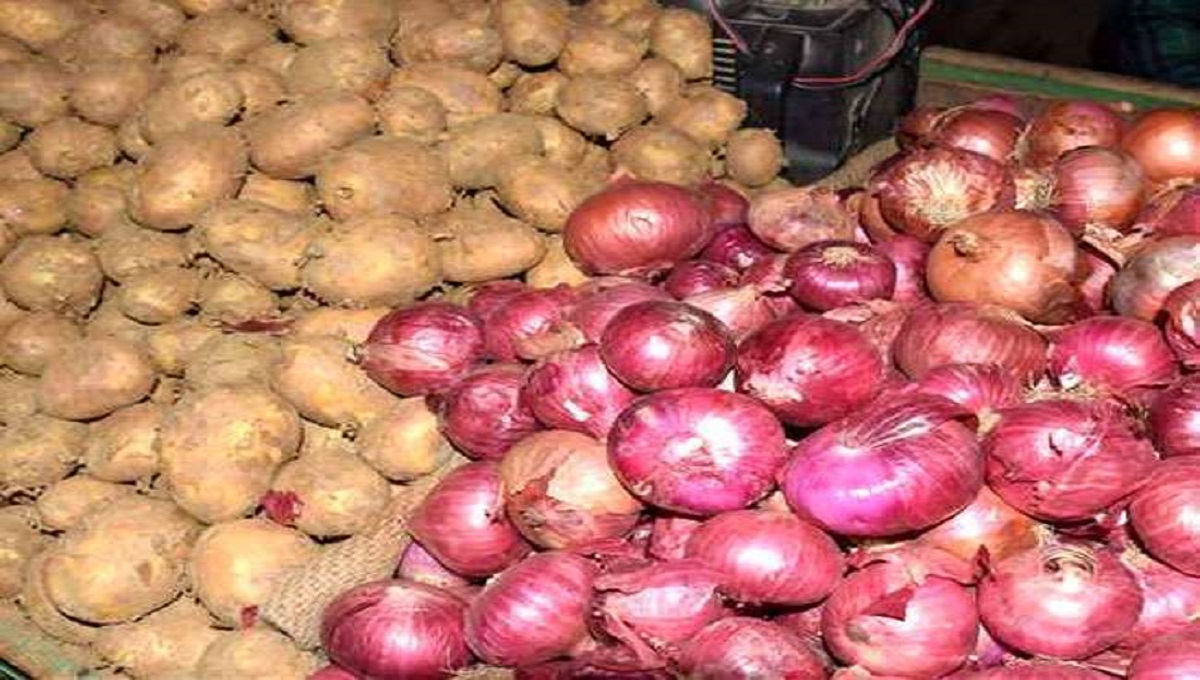 potato-onion-rates-are-about-to-reach-the-seventh