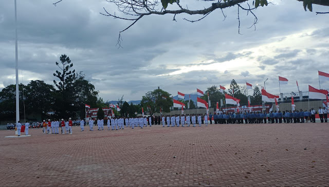 Marthin Yogobi Pimpin Upacara Penurunan Bendera 17 Agustus 2023 di Jayawijaya