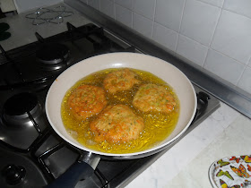 cooked courgette fritters.