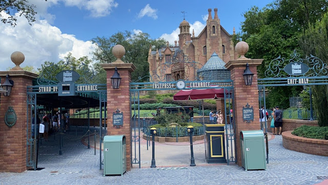 Disney Magic Kingdom Reopening Preview, Haunted Mansion, New Safety Precaution and Social-distancing Practice