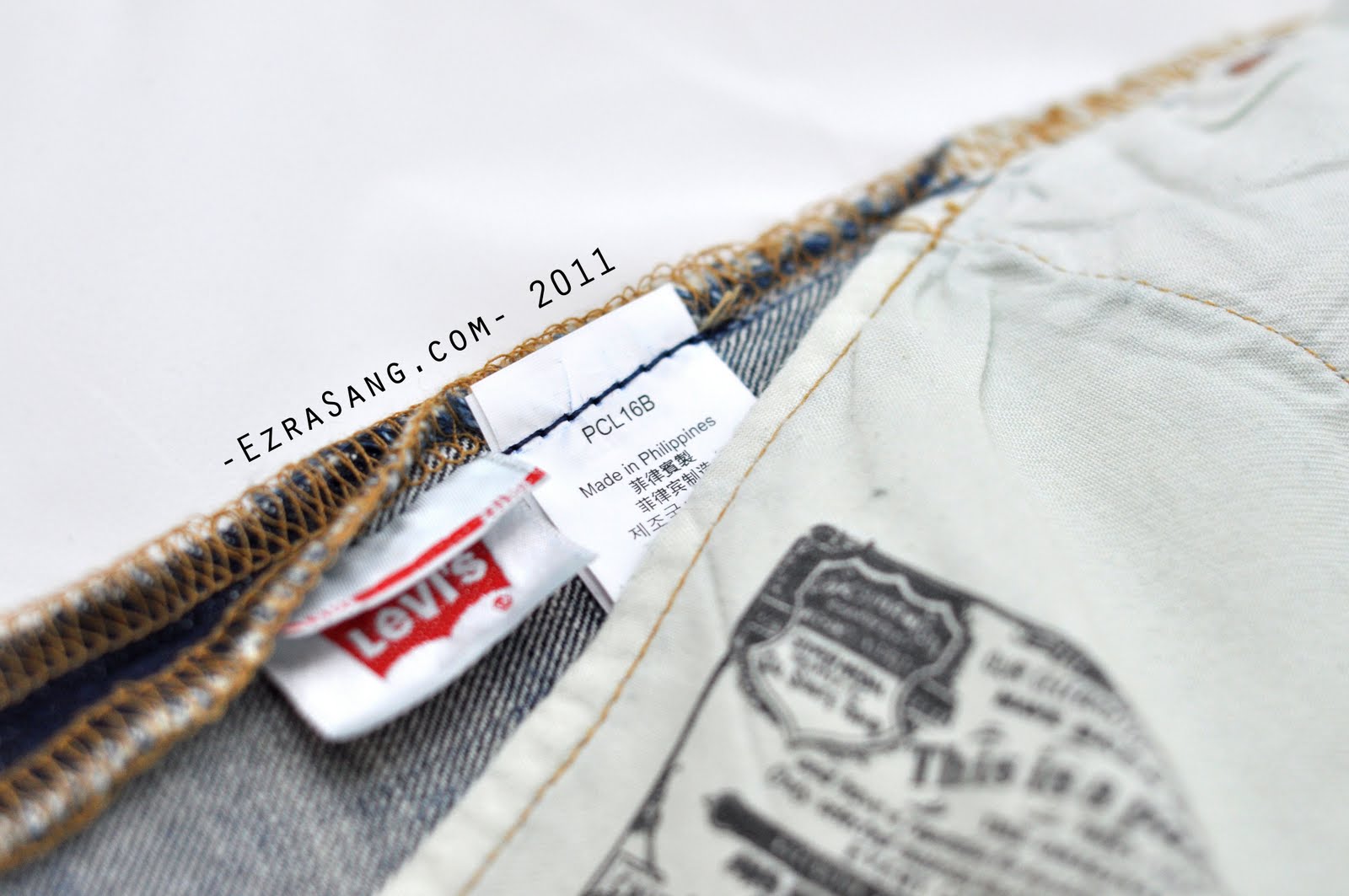 ... Levi's 501... Haiyo, Made in Philippines pulak ... Nevermind, they are