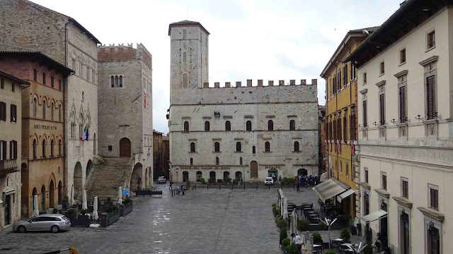 Umbria in May - Todi