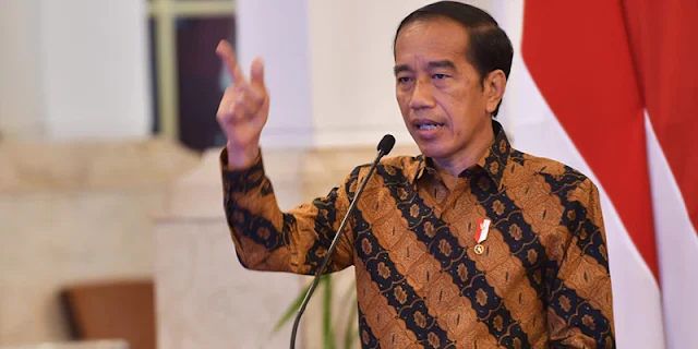 Saat Rakornas Bareng Menteri Hingga Kepala Daerah, Jokowi Ngamuk Sampai Keluar Kata-kata "Bodoh"