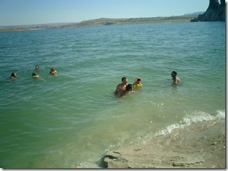 SwimmingLakePowell