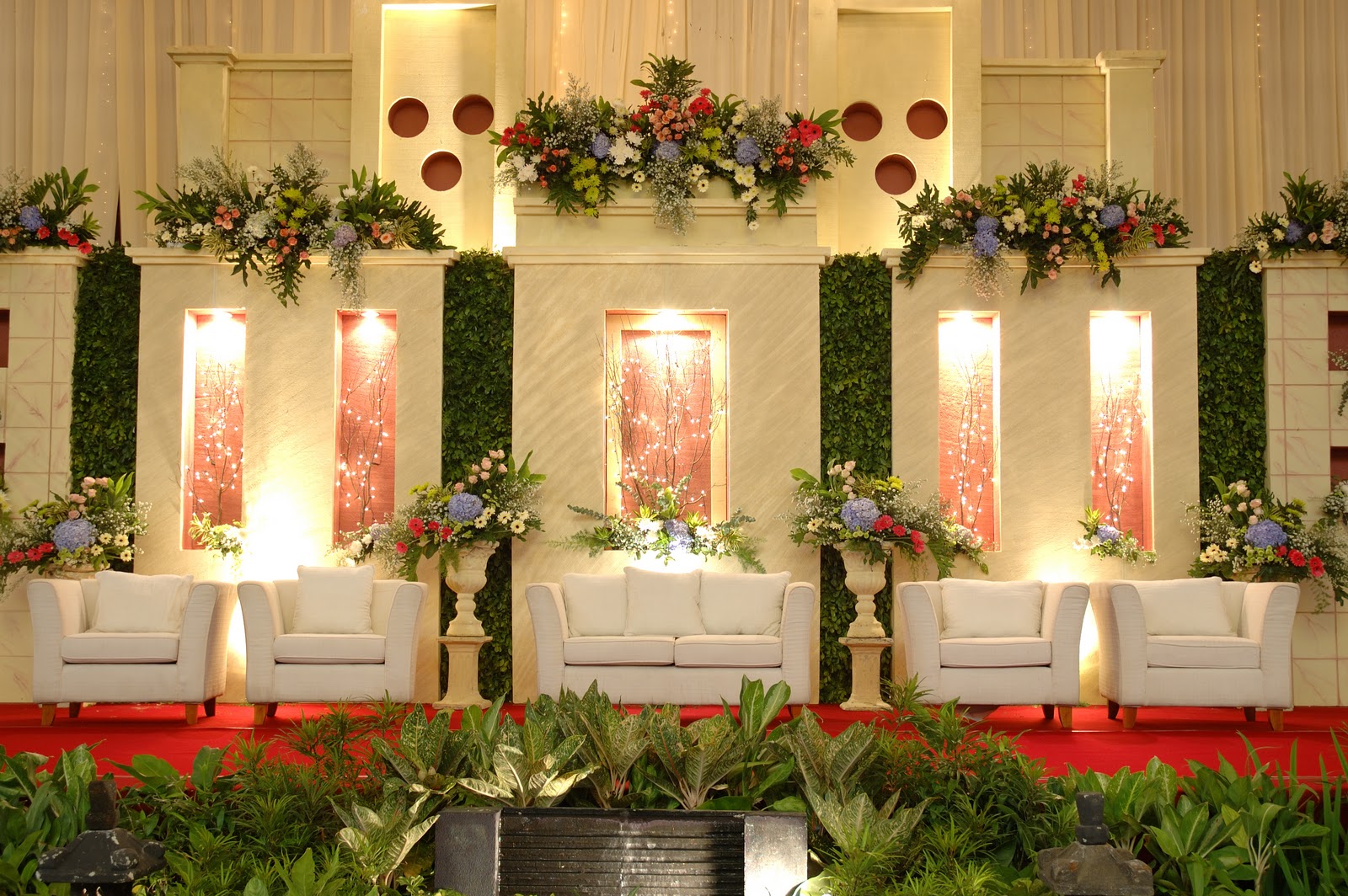 Olivia Wedding Decoration Pelaminan Model Internasional 