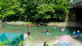 やはた温泉の川