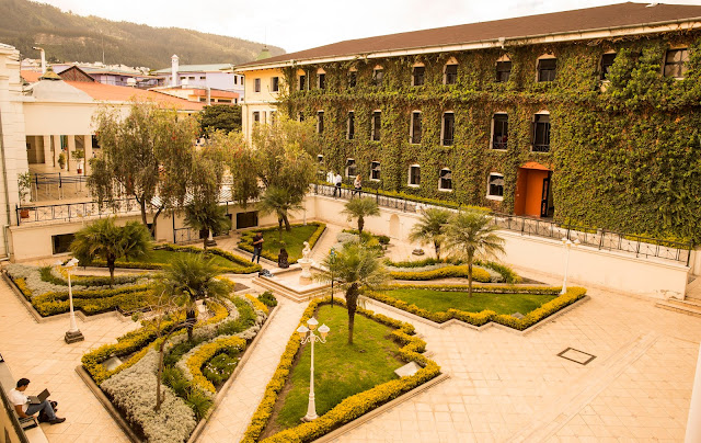 Celebramos 32 Años de Fundación de la Universidad San Francisco de Quito