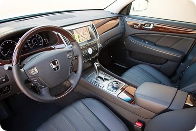 2011-Hyundain-Equus-Dashboard