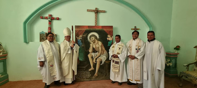 Am 25. Mai fand in der Pfarrei Chayanta die Segnung und Einweihung des neuen Altars und Ambons statt. In Chayanta hat unser Bischof einen neuen Kirchenaltar gesegnet, der in der Chiquitania von einem einheimischen Künstler hergestellt wurde.