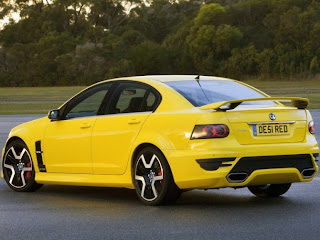 2011 Vauxhall VXR8 Images