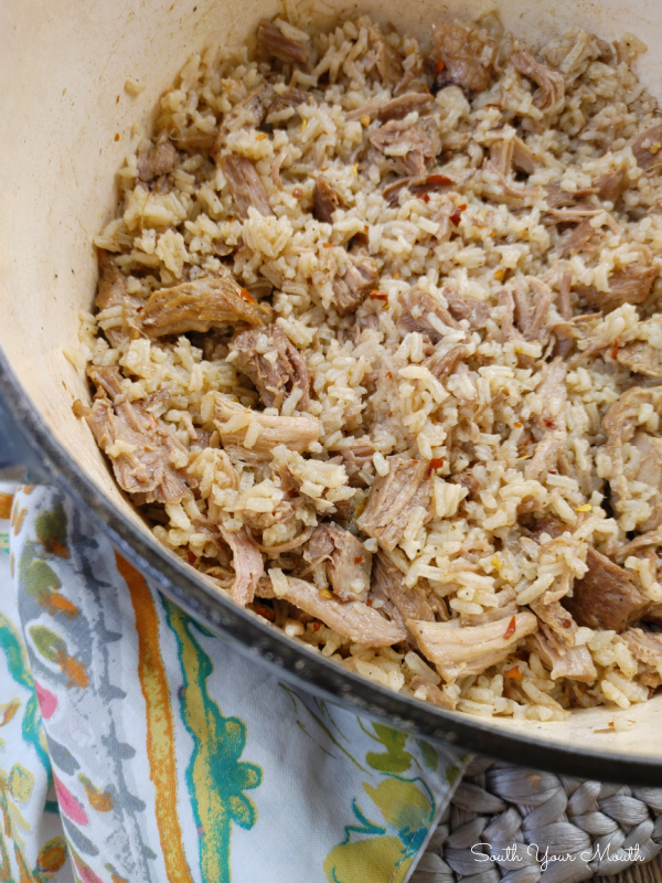 Country-Style Ribs & Rice! An old-school Southern recipe made with rice cooked in a rich stock made from slowly cooked country-style ribs.