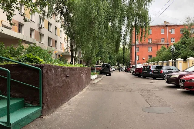 улица Большая Якиманка, дворы