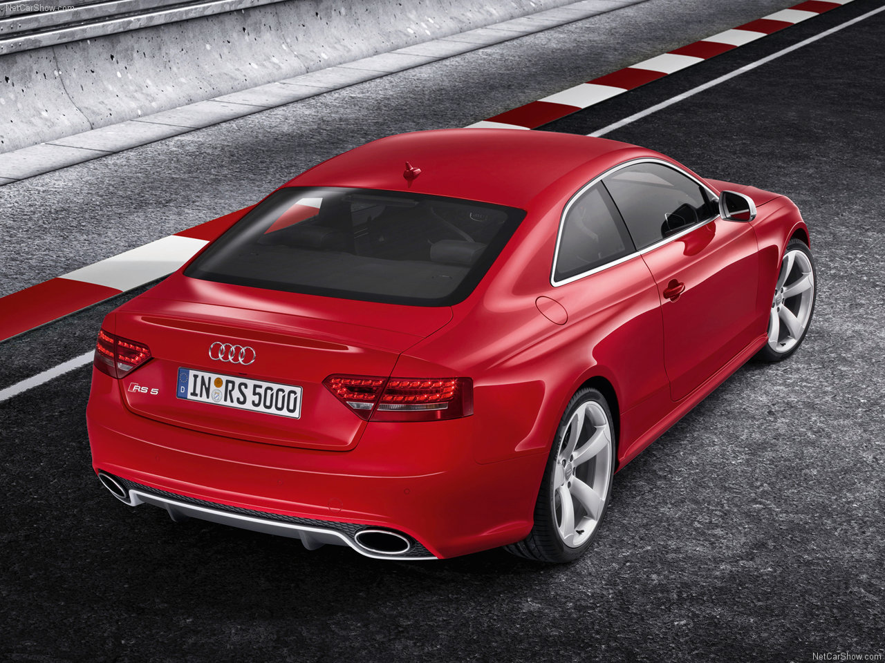 Autoart Cruiser: The 2010 Audi RS5 Sport Coupe