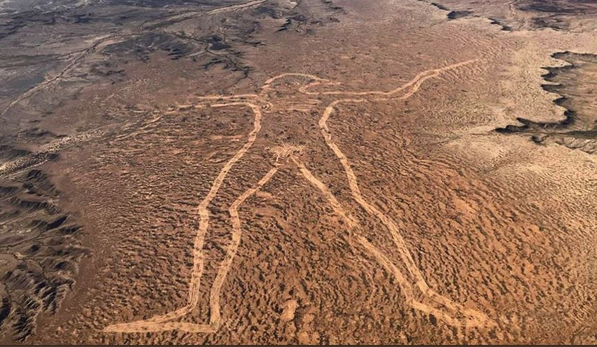 世界最大の地上絵 マリーマン 作者不明の謎のアート A ミライノシテン