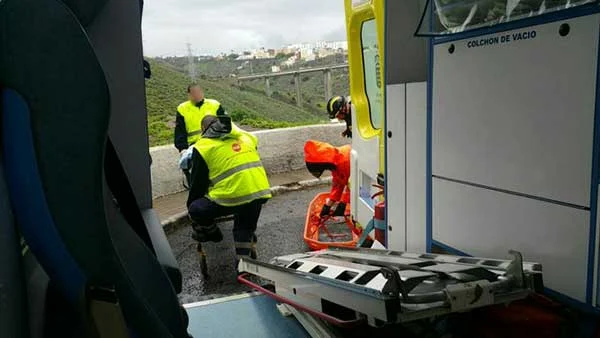 Hombre herido al caer por una ladera mientras caminaba, el secadero