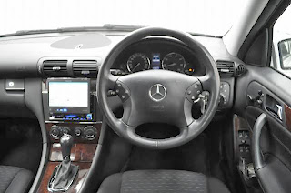2004 Mercedes Benz C200 Kompressor RHD