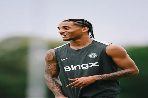 Chelsea new signing Joao Pedro begins training