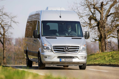 Mercedes-Benz Sprinter Traveliner ‘Edition Sprinter’ (2015) Front Side