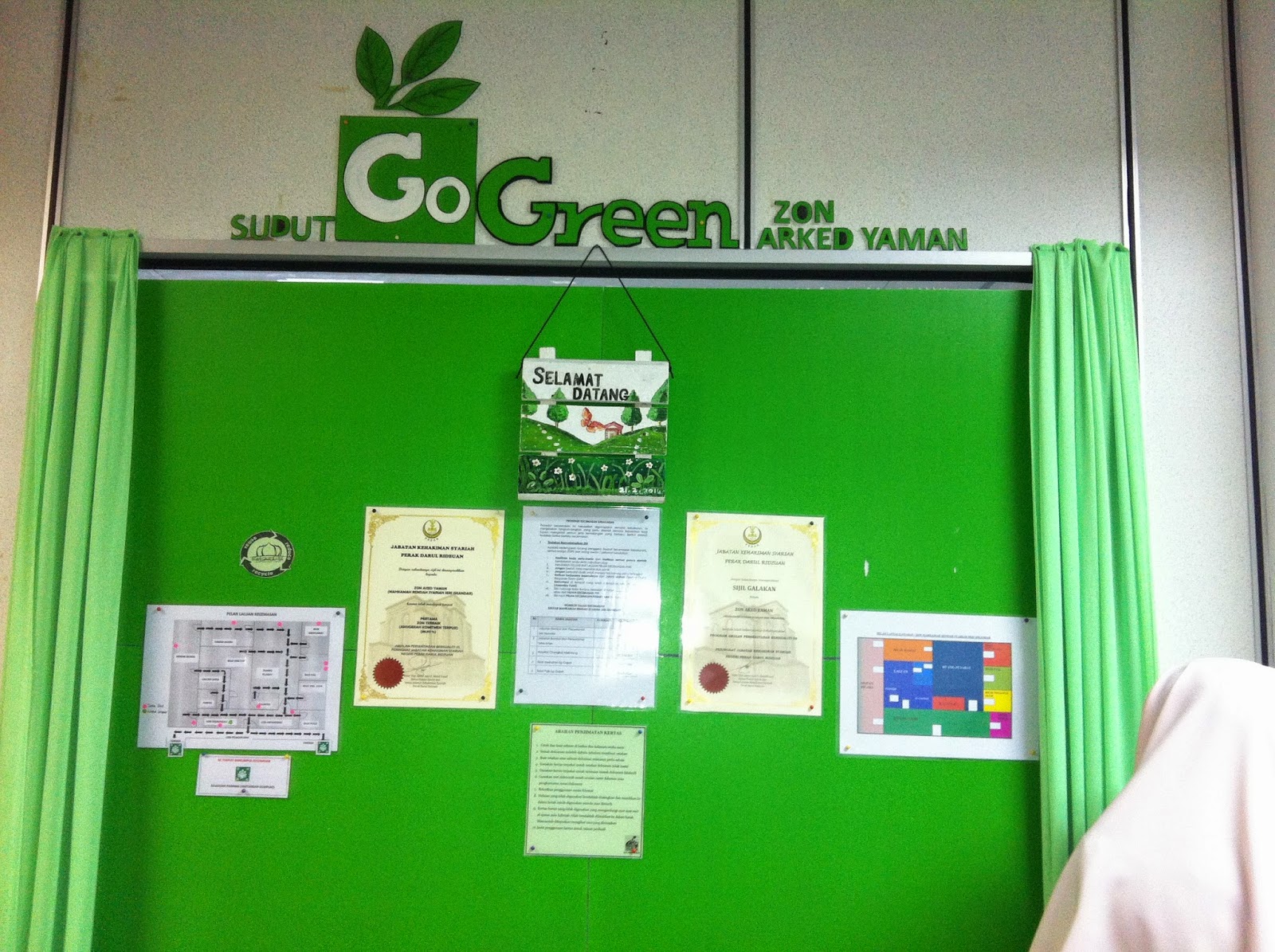 ZON MRS SERI ISKANDAR: AKTIVITI GO GREEN