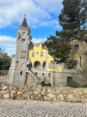 Picture of a castle in Cascais