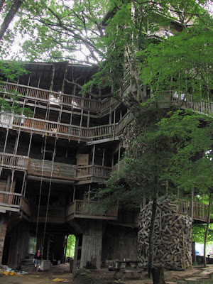 The World's Biggest Treehouse (14) 13