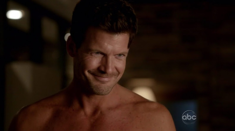 Mark Deklin Shirtless in GCB s1e02