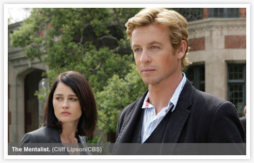 Patrick Jane and Teresa Lisbon pull into the driveway get out of the car 