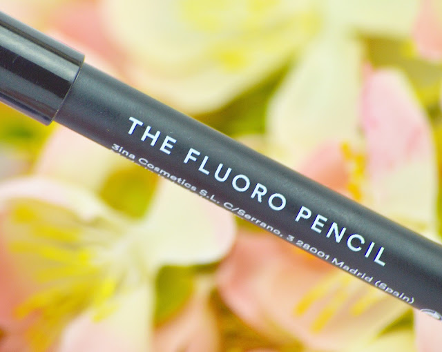 3INA Cosmetics new Fluoro UV Collection Turn On The Night Review