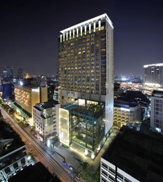 Le Meridien Bangkok, spectacular views, great food, 115$ per night
