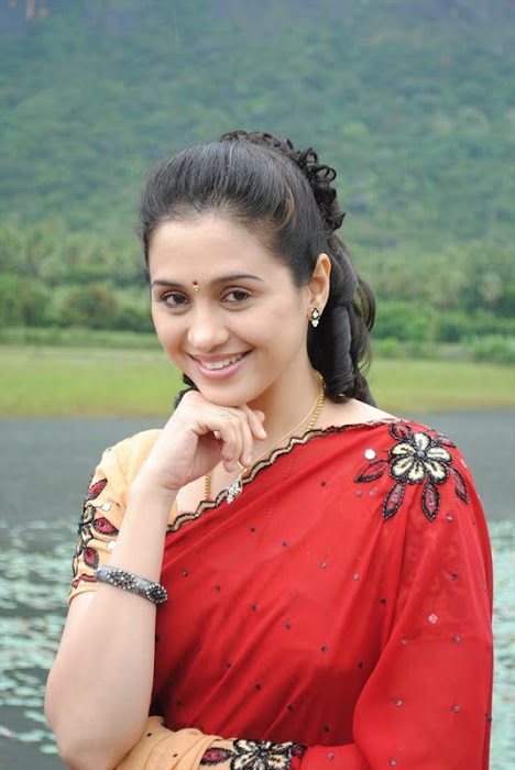 devayani @ kodi mullai tv serial