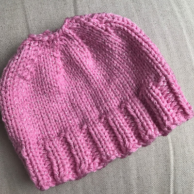 Knitting Like Crazy: Messy Bun Hat