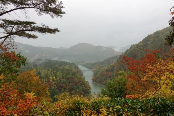 平凡人遊記 東北紅葉 福島 只見線 會津若松城