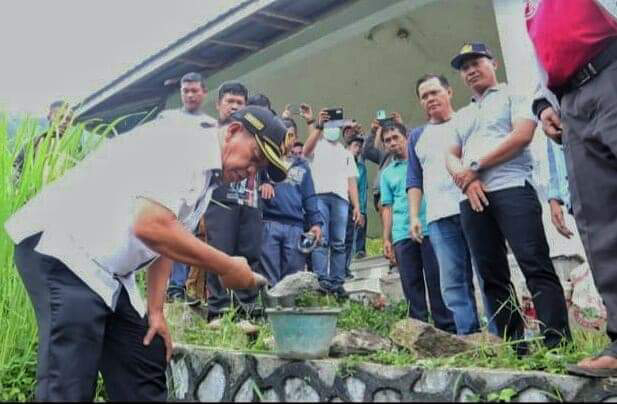 Bupati Simalungun Lakukan Peletakan Batu Pertama Perbaikan Makam DR (HC) Drs Djabanten Damanik