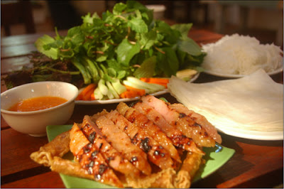 Nem nướng Ninh Hòa một tác phẩm ẩm thực hoàn hảo của ẩm thực Viêt Nam 