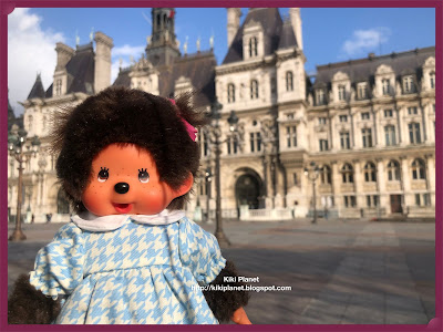 kiki monchhichi toyslife plushies paris param hôtel de ville mairie