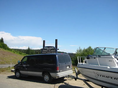 trailerable houseboat