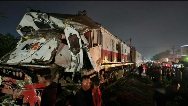 Kereta Api Tabrak Truk Mogok yang Ditinggalkan Sopir dan Kernetnya di Sergai, PT KAI Tuntut Ganti Rugi