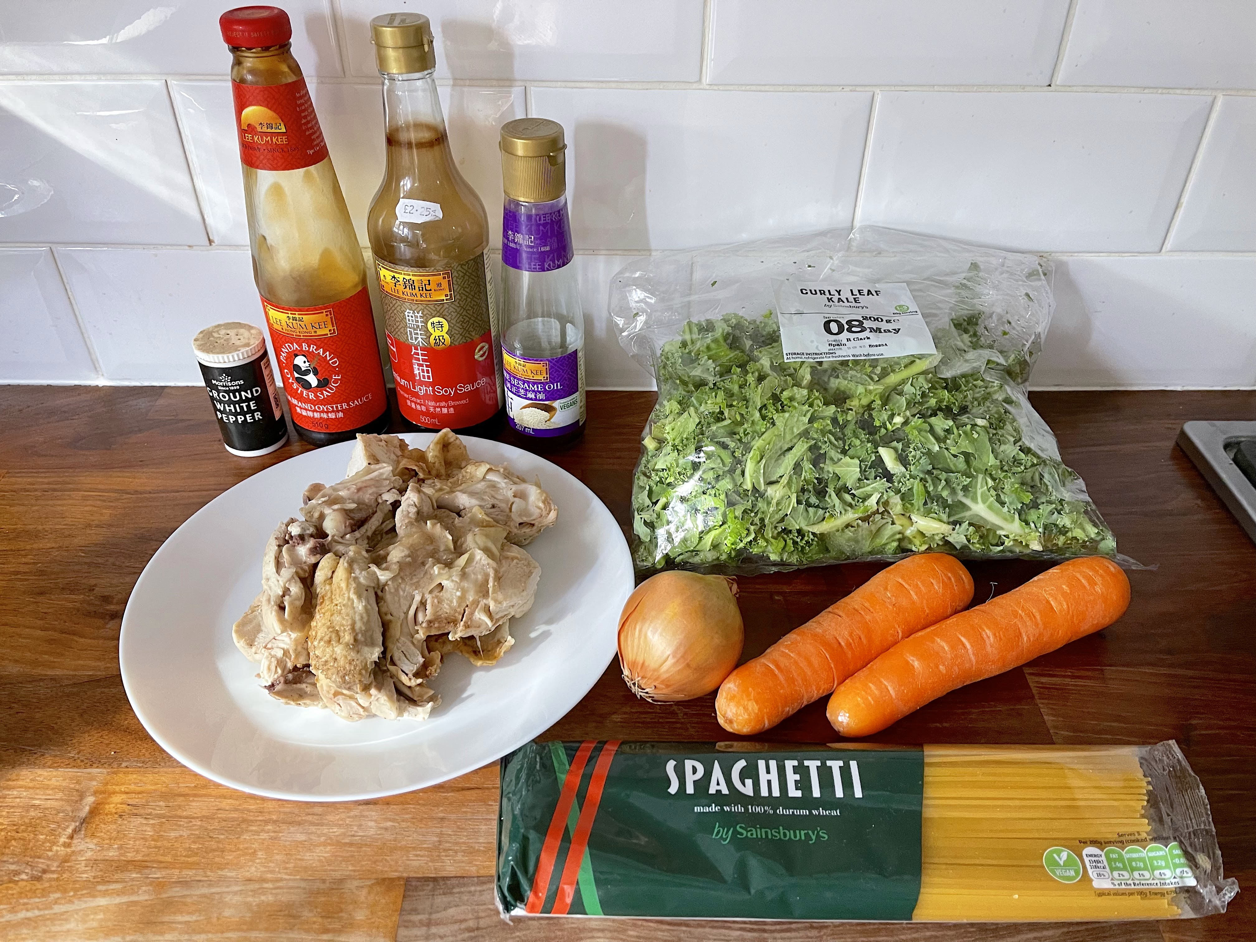 Stir-Fried-Chicken-Noodles-Spaghetti