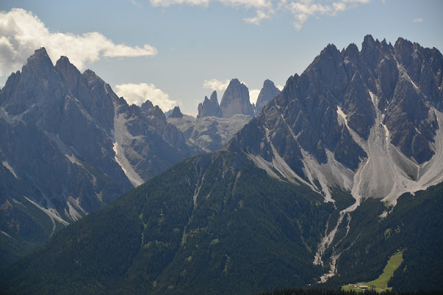 LE TRE CIME VISTE DAL RIFUGIO BONNER