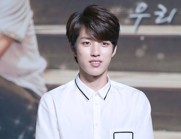 Lee Sung-Yeol facts